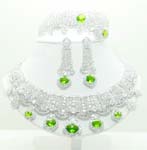 Quality China diamond-like wholesale jewelry store supply elegant classic enlarge green and clear cz necklace wedding set 
