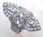 Causal wear fashion jewelry China wholesaler supply filigree large pendant ring with cz inlay 
