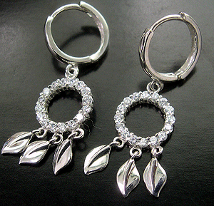   China jewelry wholesaler wholealer indian fashion dangle clear cz ring holding leafs sterling silver lever back earring  