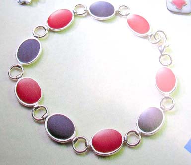   China fashion store wholesale enamel purple and red shape forming a fashion bracelet     